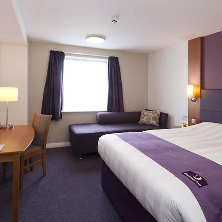 Premier Inn Birmingham City - Aston Екстер'єр фото