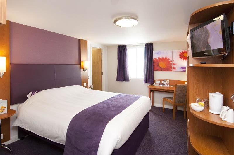 Premier Inn Birmingham City - Aston Екстер'єр фото